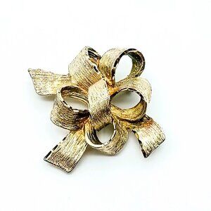 Vintage Tona Bow Brooch Gold Tone Textured Lapel Pin